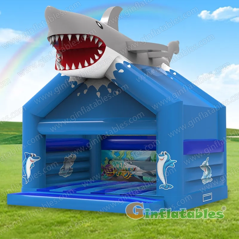 GB-046 Requin sautant