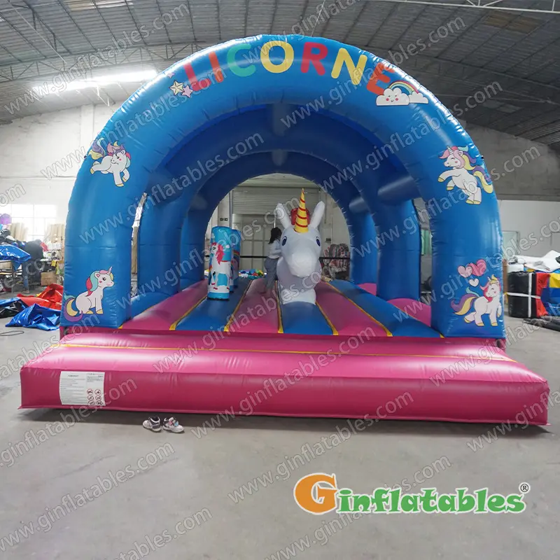 GB-085 Unicorn bouncy castle