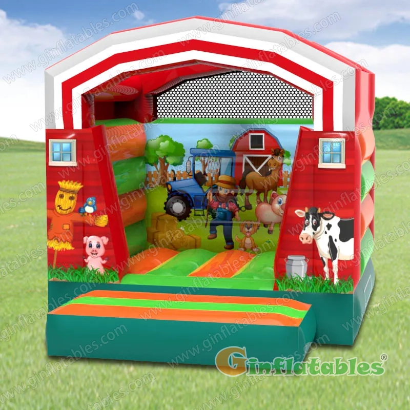 GB-131 Farm bounce house