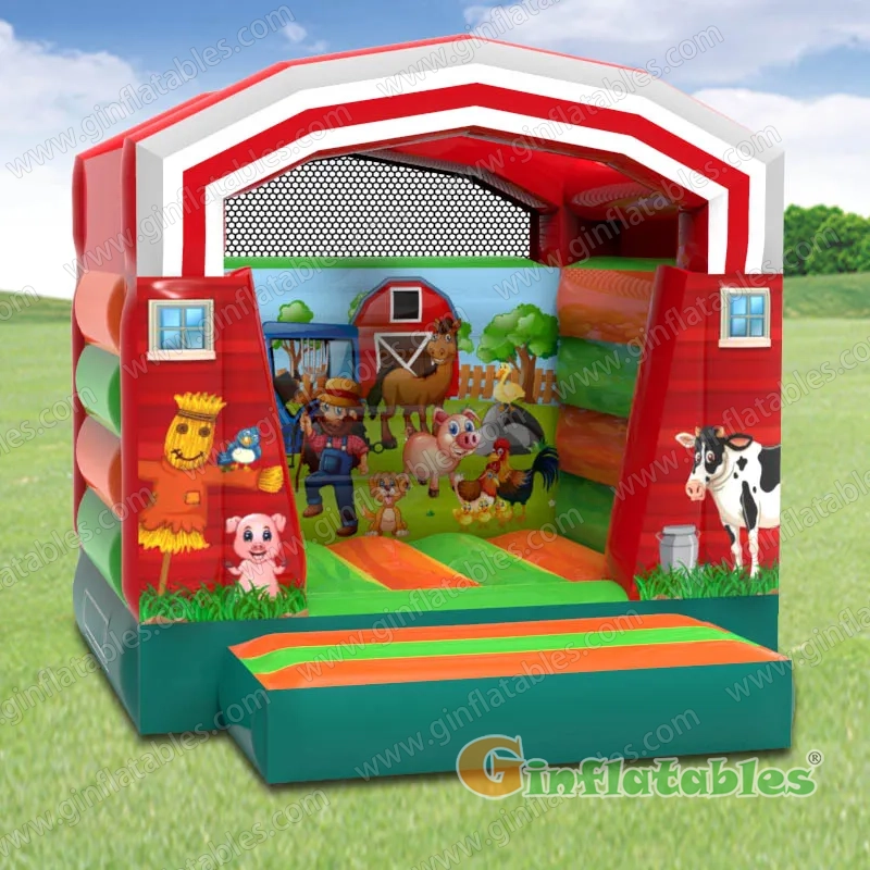 GB-131 Farm bounce house