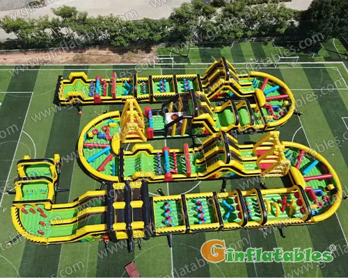 GO-004 Giant multiple obstacle run