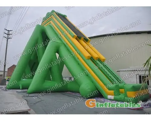 GWS-137 15m tall hippo slide